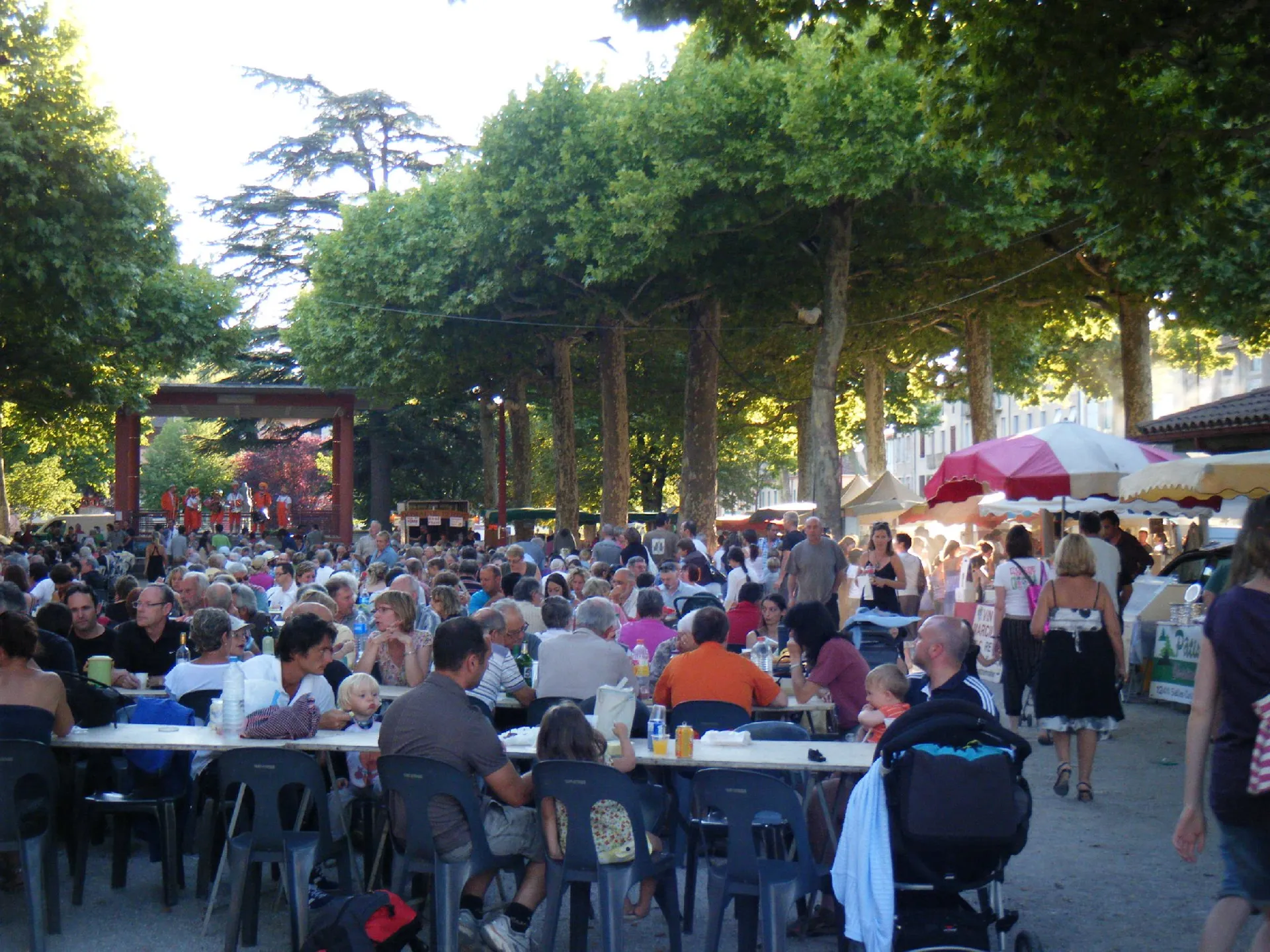 Marché nocturne