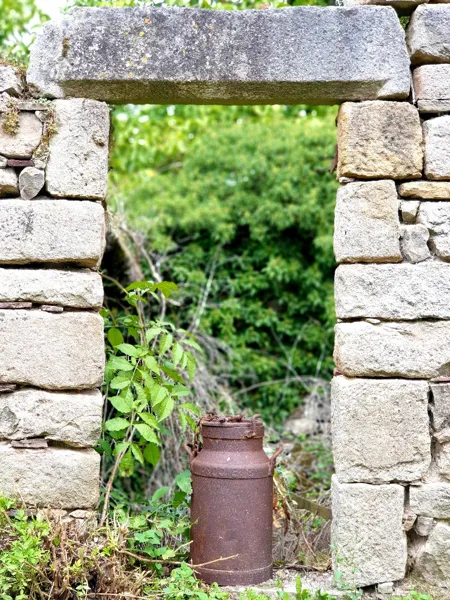 Hameau médiéval de Saint-Caprazy