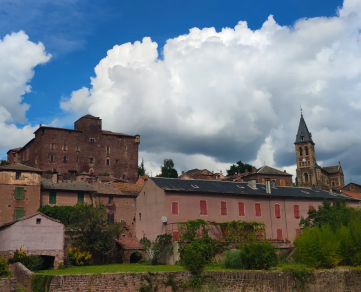 Château de Saint-Izaire et Musée de l'Archerie