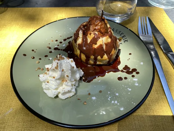 Desserts maison chez BHV Brasserie de l'Hôtel de Ville St-Affrique