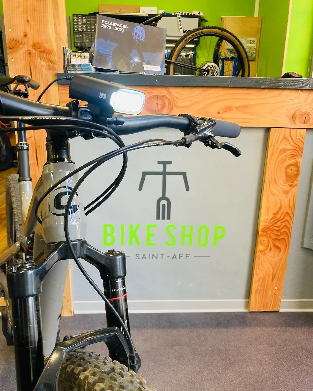 Saint Aff bike shop