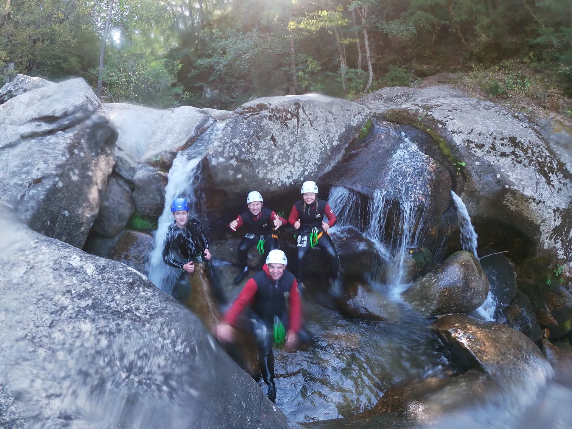 Nature et Sensations - Rando Aqua et Canyoning