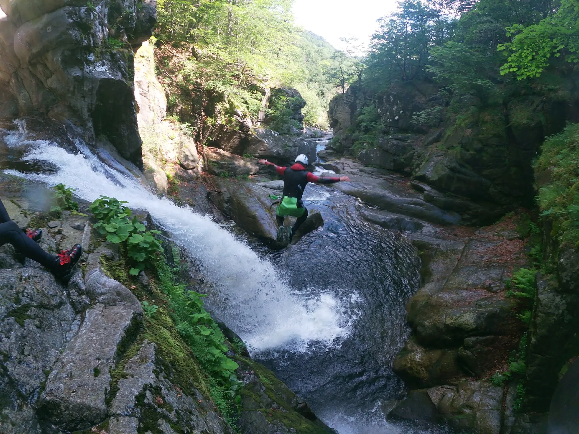 Nature et Sensations - Rando Aqua et Canyoning