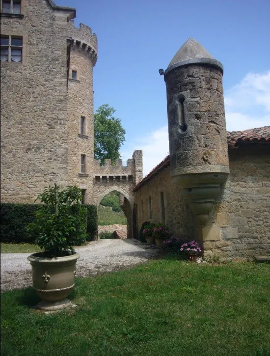 GROUPE - Château de Laumière