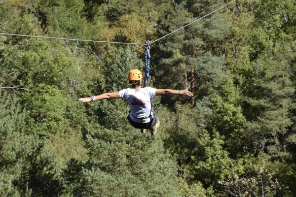 Roc et Canyon - Le Vallon des tyroliennes / Parcours Aventure